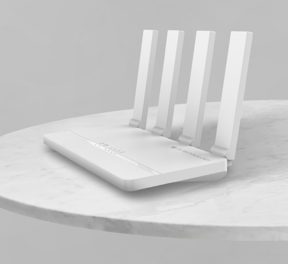 WiFi router for the camera’s 2.4 GHz connection