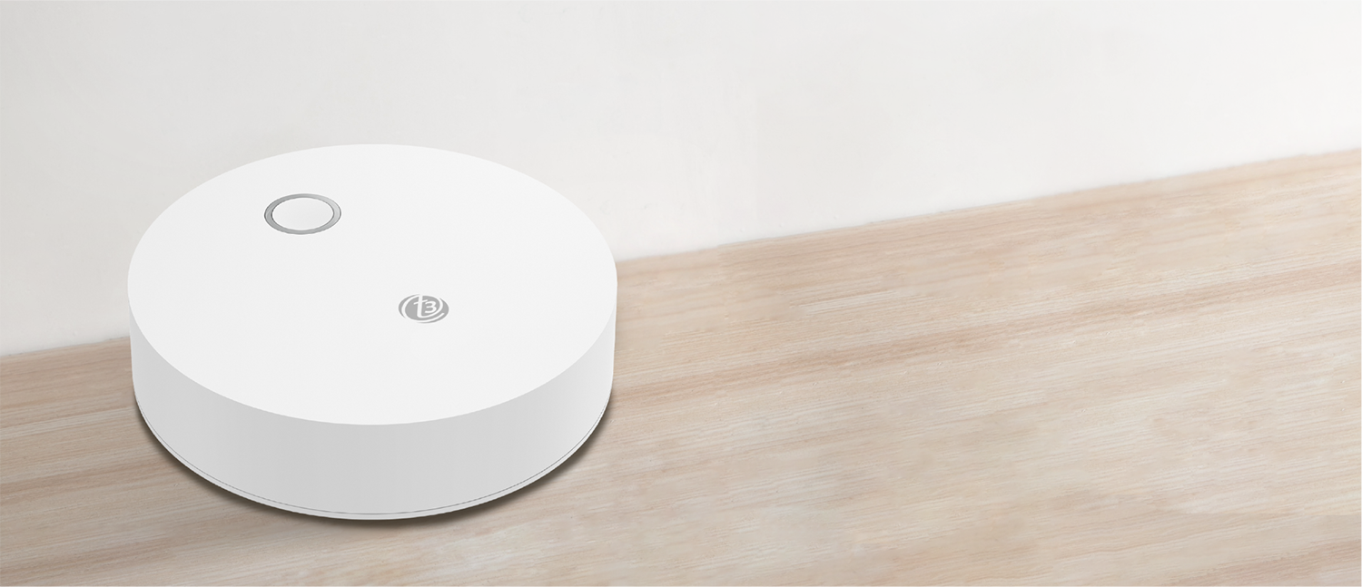 เกตเวย์ Zigbee บนพื้นผิวไม้